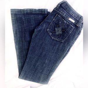 Frankie B bronze studded jean note can easily fit a 6